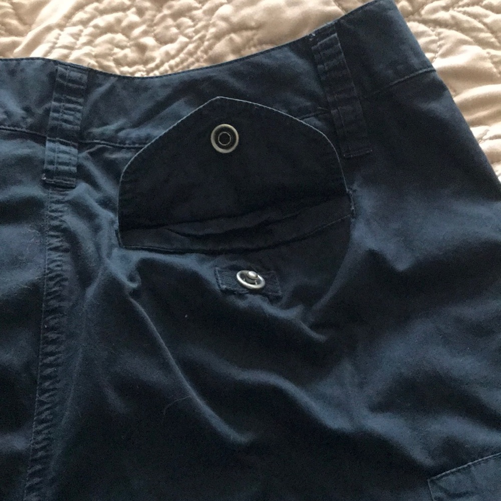 Nice capris - Picture 5 of 5